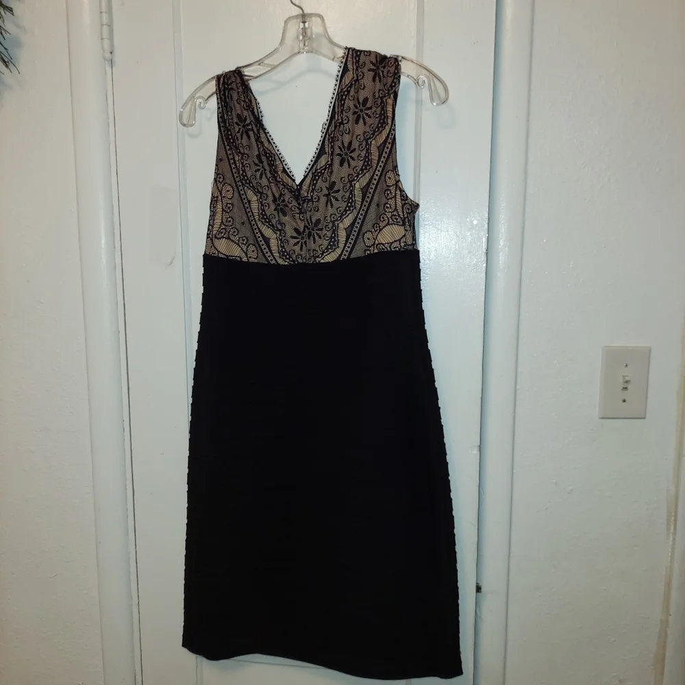 Women's lace bodice - Picture 2 of 5